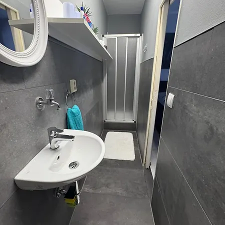 Small With Sauna And Jacuzzi! Appartement